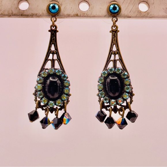 Vintage Black Crystal Dangle Earrings with Filigree & Rhinestones - Picture 1 of 7